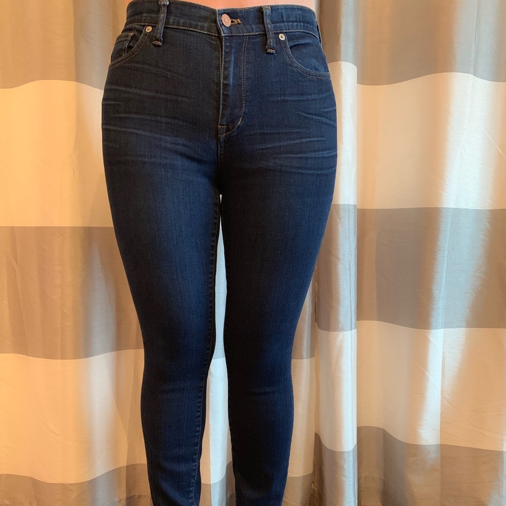 Madewell medium/dark wash jeans